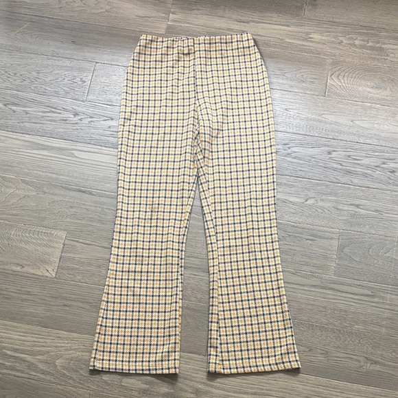 Urban Outfitters |Cara High-Waisted Kick Flare Pant Yellow Checkered Size Medium - Picture 2 of 12